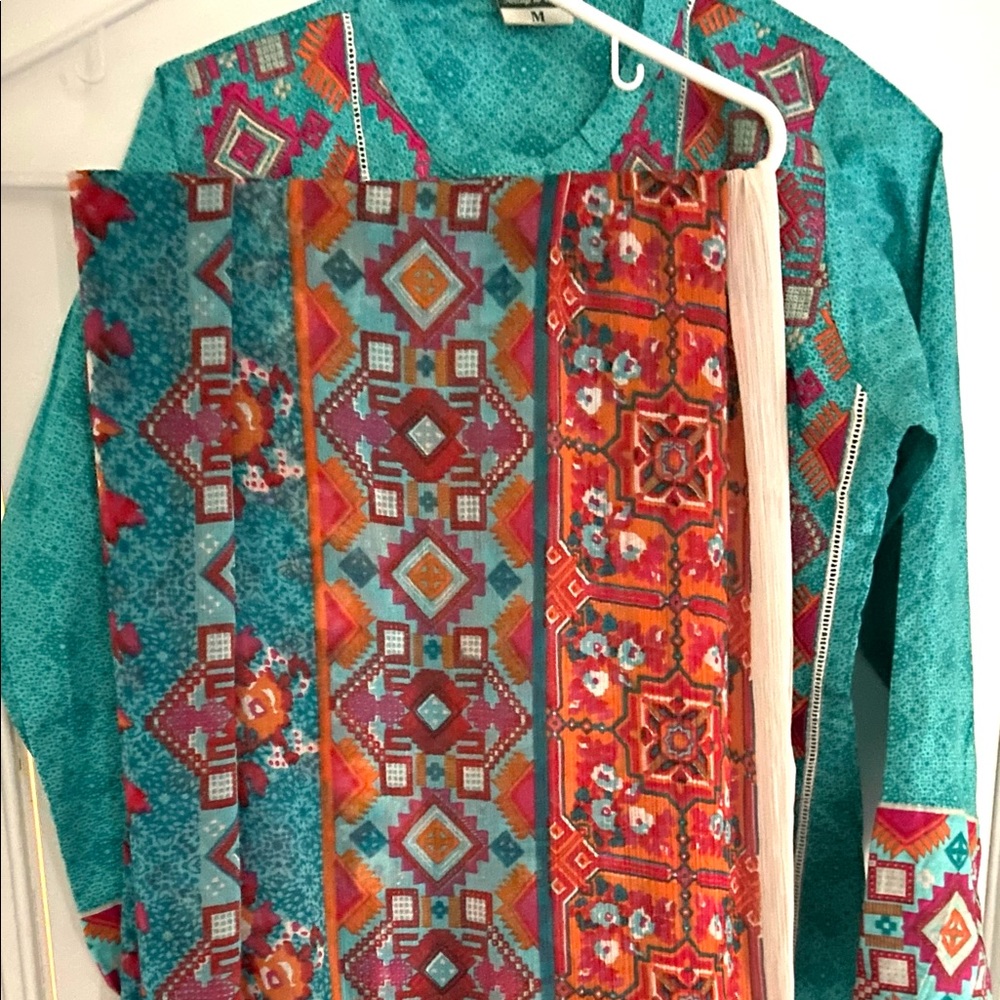 Pakistani Kameez shalwar